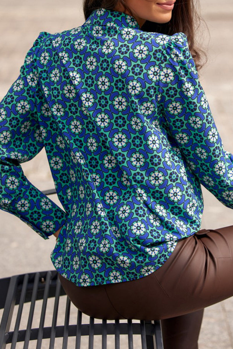 Stilla | Elegante overdele med skjortekrave i trykt patchwork
