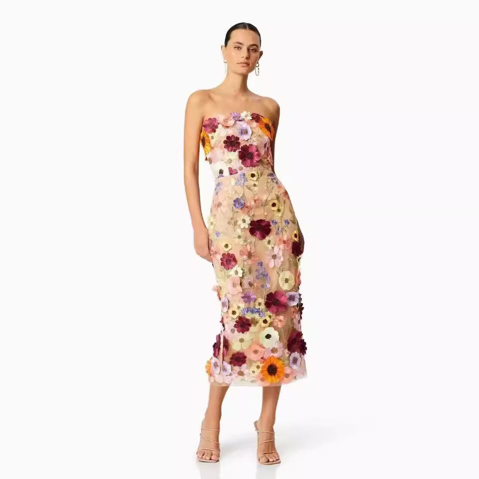 Stilla | Elegant Bodycon Off-Shoulder Midi Kjole Udsalg