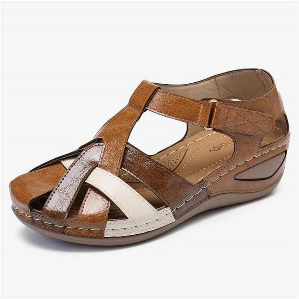 Stilla | Afslappet Kvinders Sandal Med Vedge Hæl
