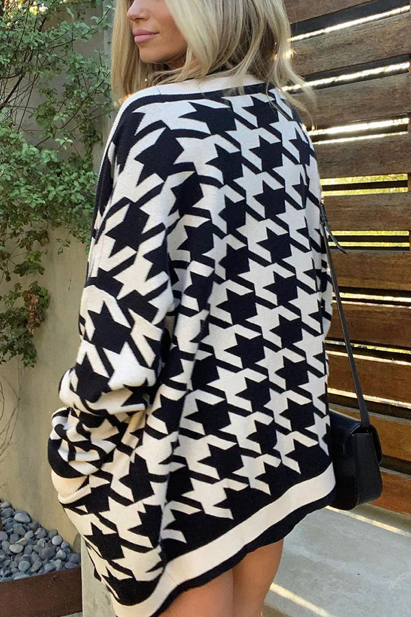 Stilla | Cause to Covet Pocketed Houndstooth Strikket Strikketrøje