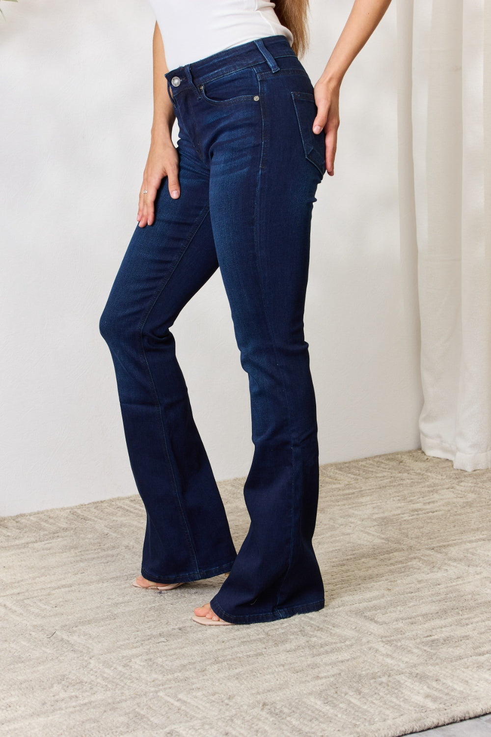 Stilla | Full Size Mid Rise Flare Jeans på udsalg