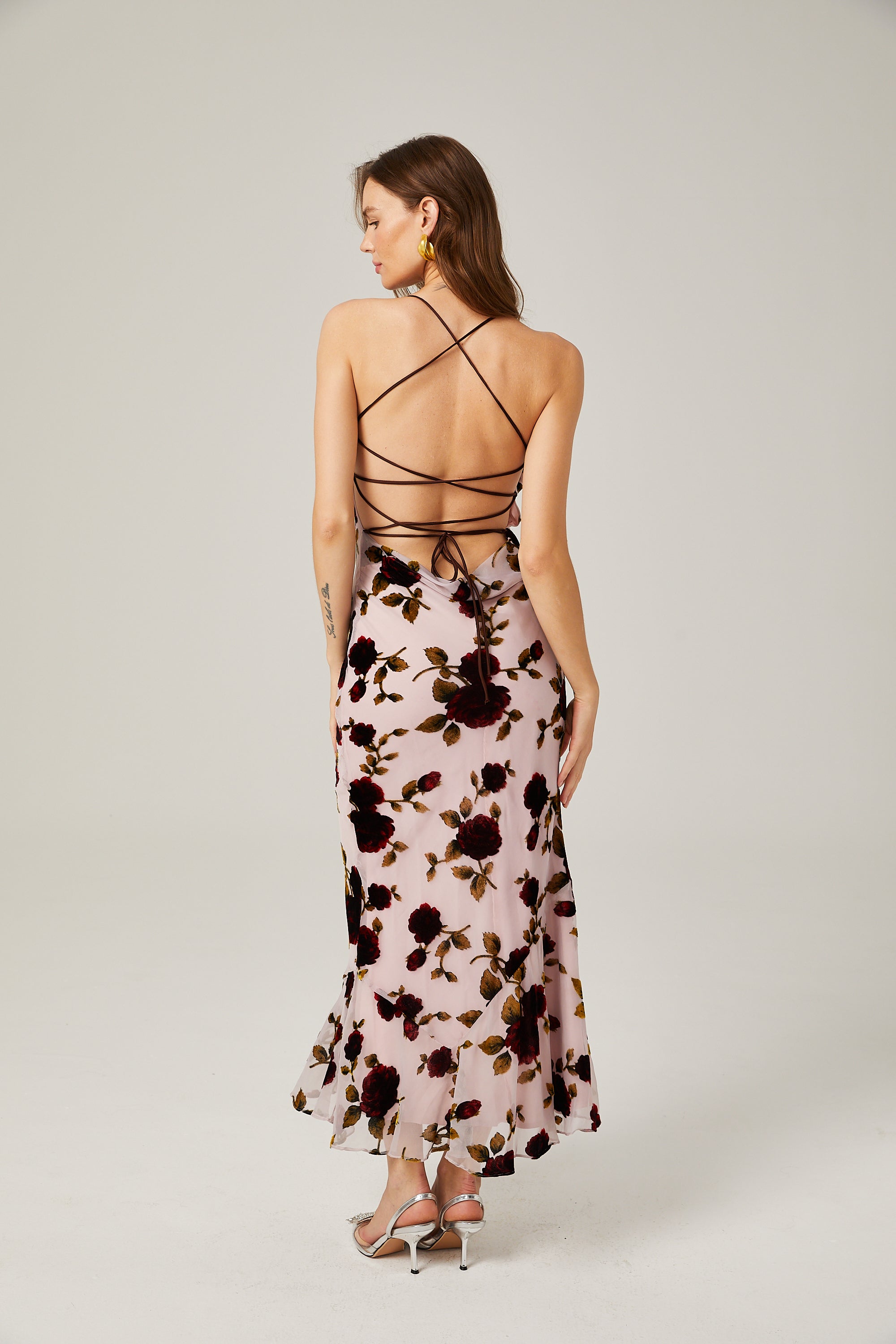 Stilla | Blomster Scoop Back Maxi Kjole