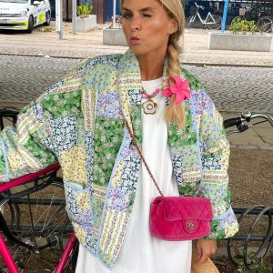 Stilla | Dame Dunjakke i Grøn Med Blomsterede Vintage Mønster Levere