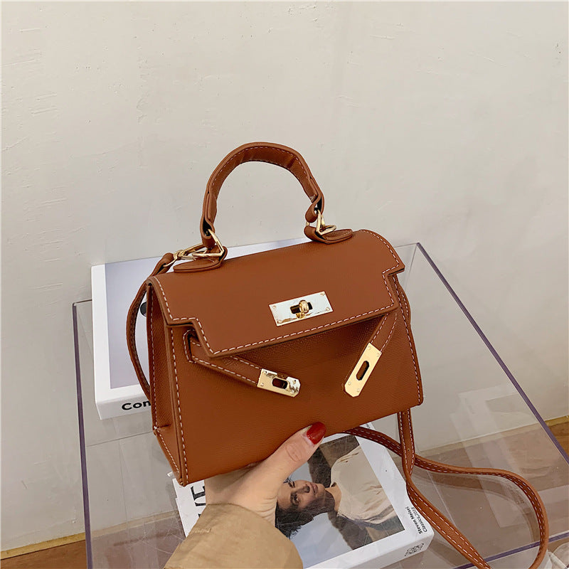 Stilla | En Sidet Skuldertaske i Western Stil Rabat