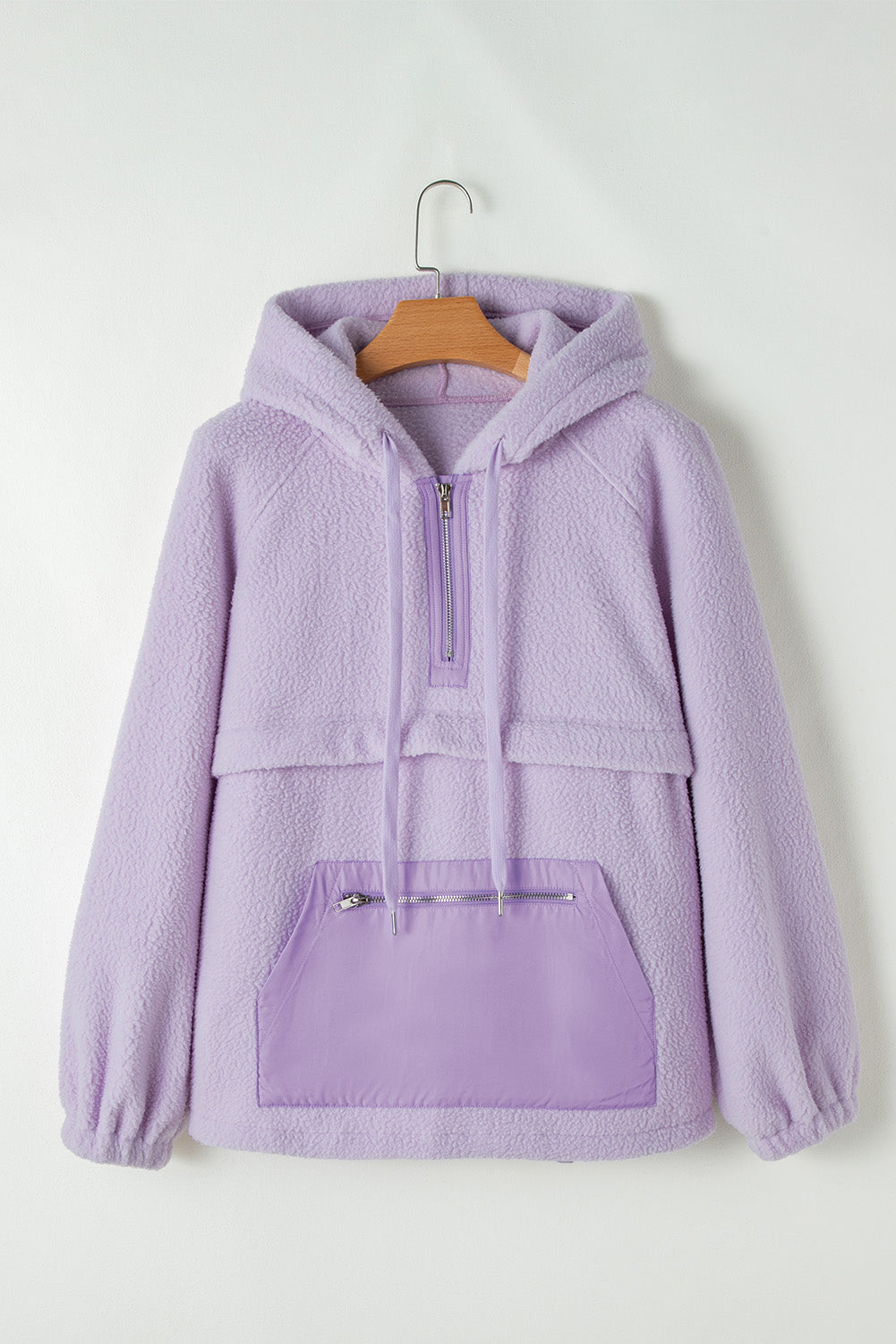 Stilla | Hoodie med smart og alsidig udstråling