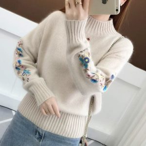Stilla | Cashmerepullover med unikt blomsterdesign Levere