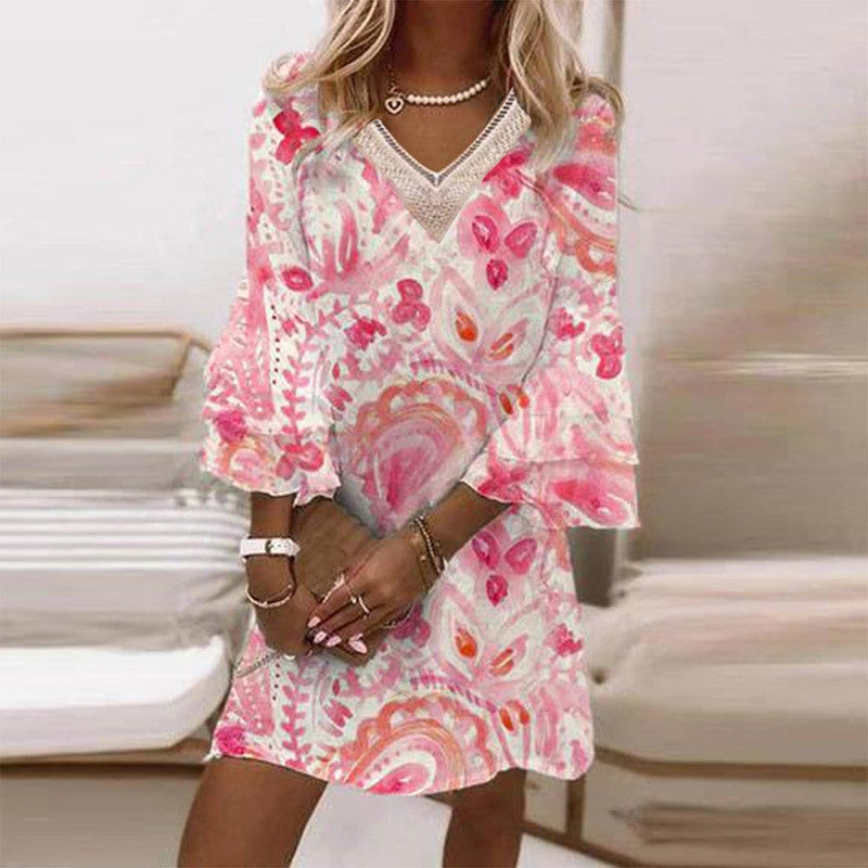 stilla-lagdelt-aerme-casual-v-hals-mini-kjole_2.jpg Stilla | Lagdelt Ærme Casual V-Hals Mini Kjole