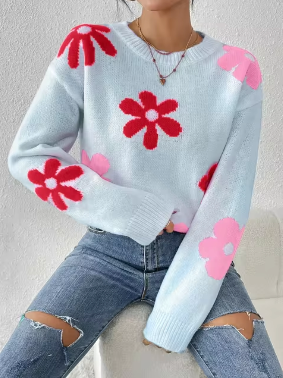 Stilla | Striktrøje med blomsterdesign