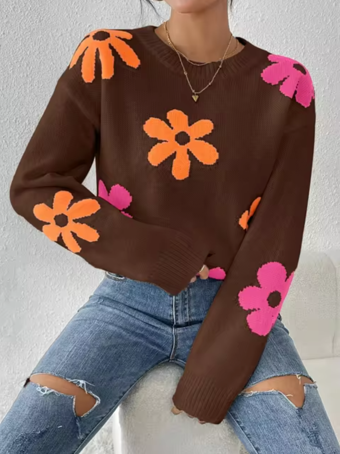 Stilla | Striktrøje med blomsterdesign