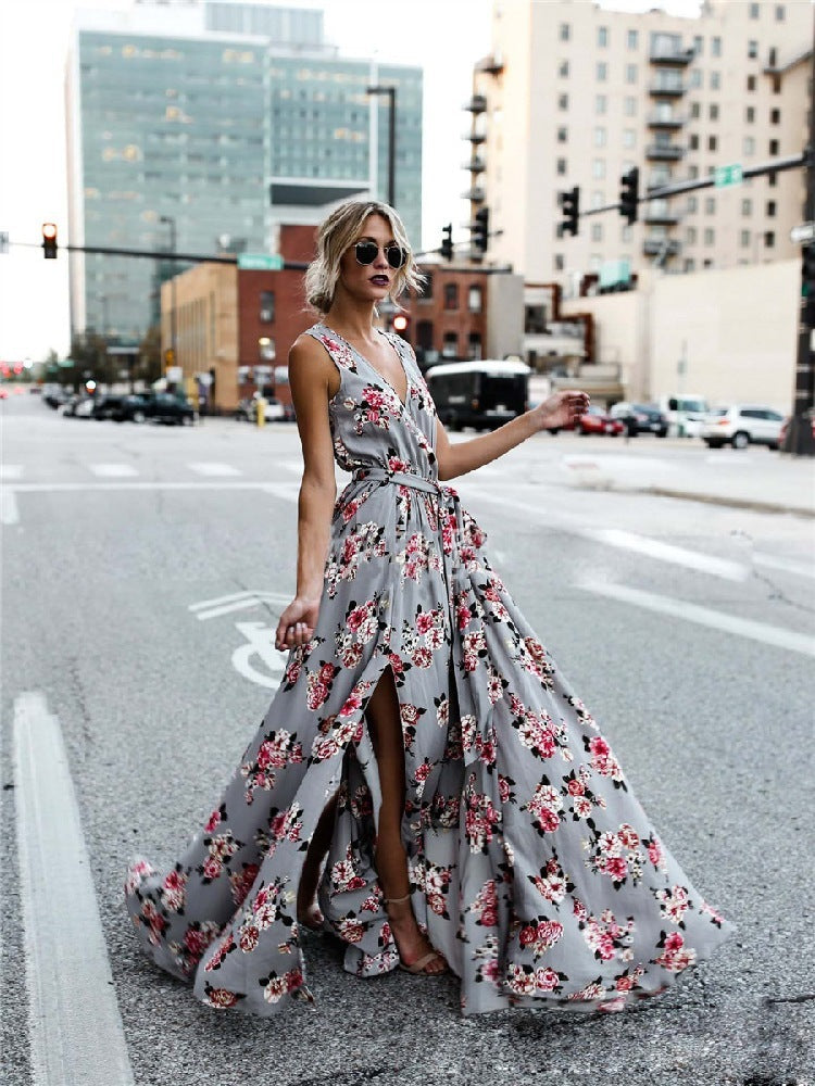 Stilla | Blomstret V|Hals Blondekjole Online salg