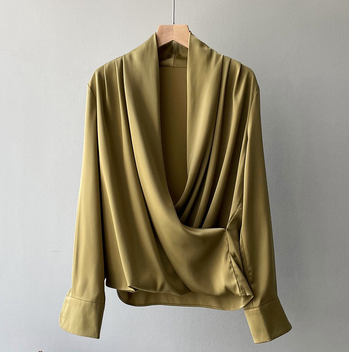 Stilla | Glat Satin Bluse