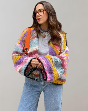 Stilla | Oversize og farverig strikjakke