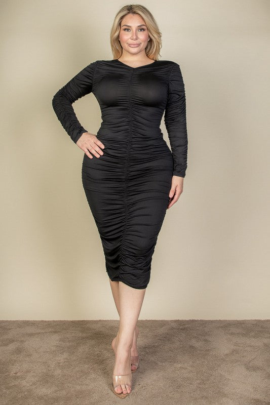 Stilla | Plus Size Rynket Langærmet Midi Kjole Online salg