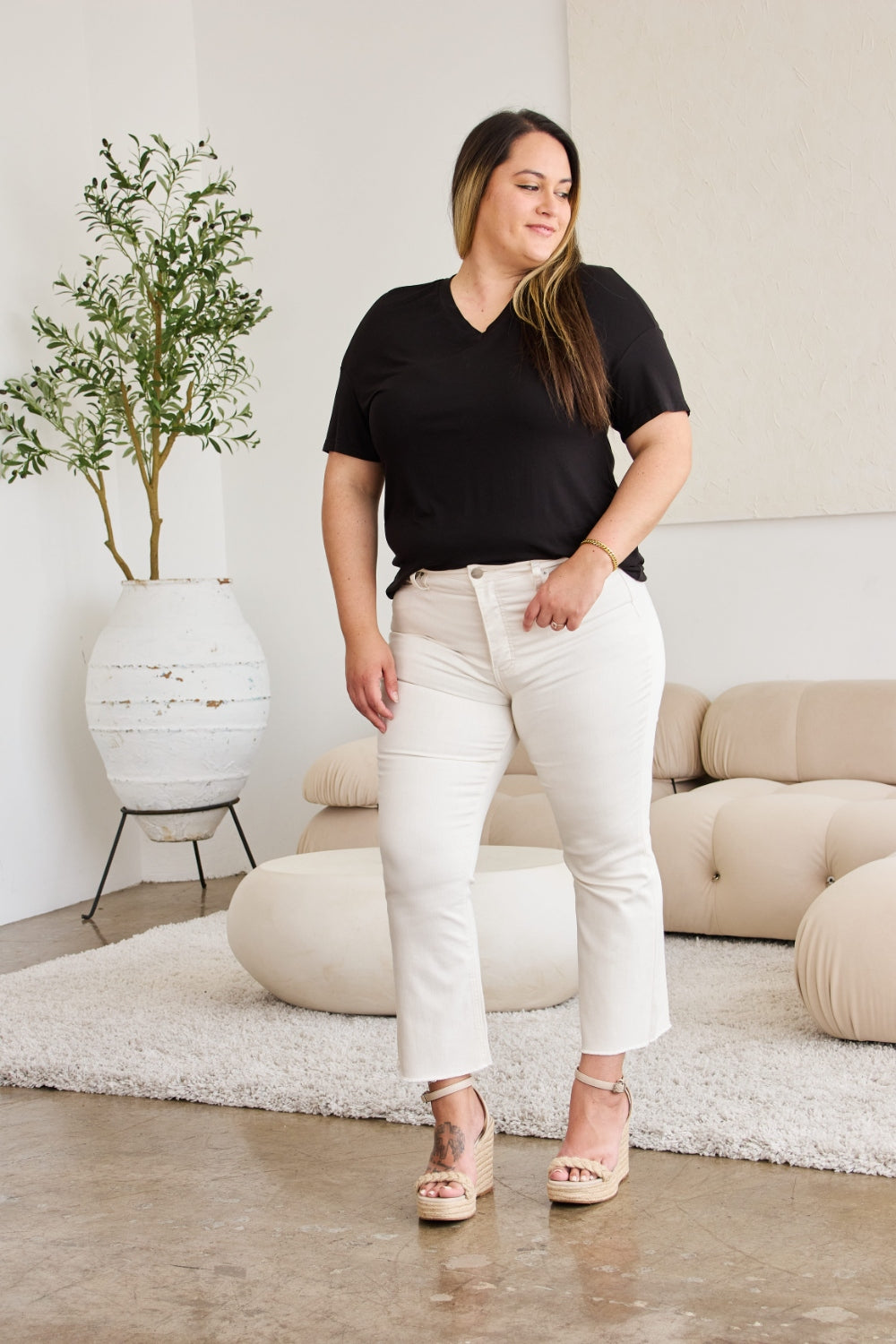 Stilla | Mini Mia Fuldt Størrelse Mavekontrol Høj Talje Rå Kant Jeans