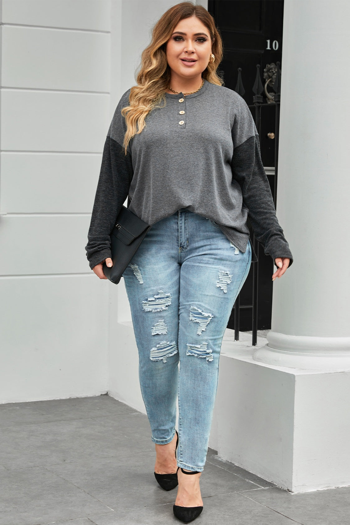 Stilla | Plus Size Rundhals Langærmet Blusenshirt med Knapper på udsalg