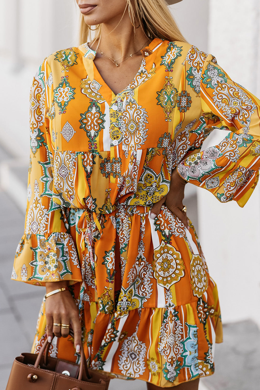 Stilla | Notched Neck Flounce Sleeve Dress Udsalg