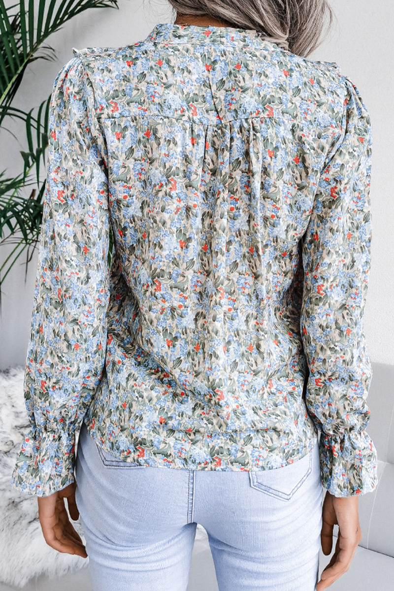 Stilla | Lette og elegante toppe med blomstrede volanter og ståkrave Rabat